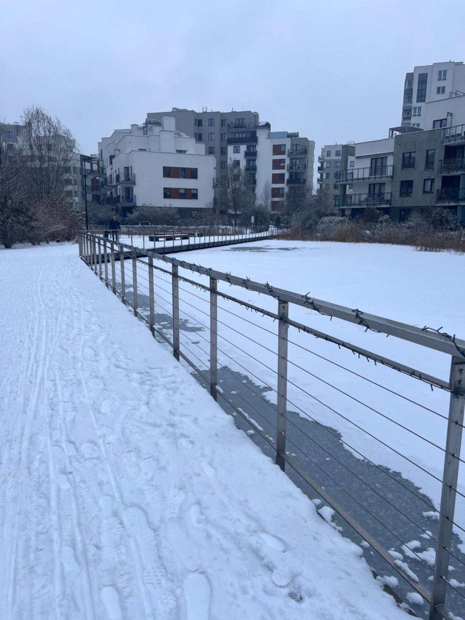 Lake Park Apartament With Free Parking Airport Netflix Apartment Warsaw Exterior photo